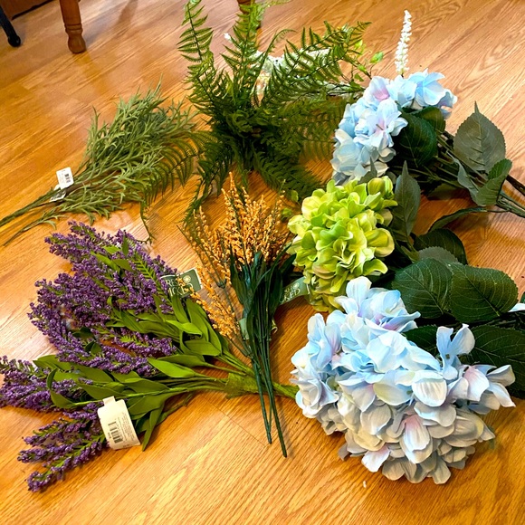 Other - Assorted Faux Flowers $2 each stem